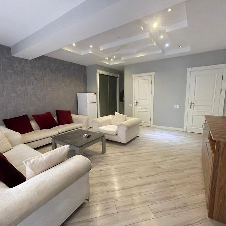 Luxe Azure Apartment Baku Bagian luar foto
