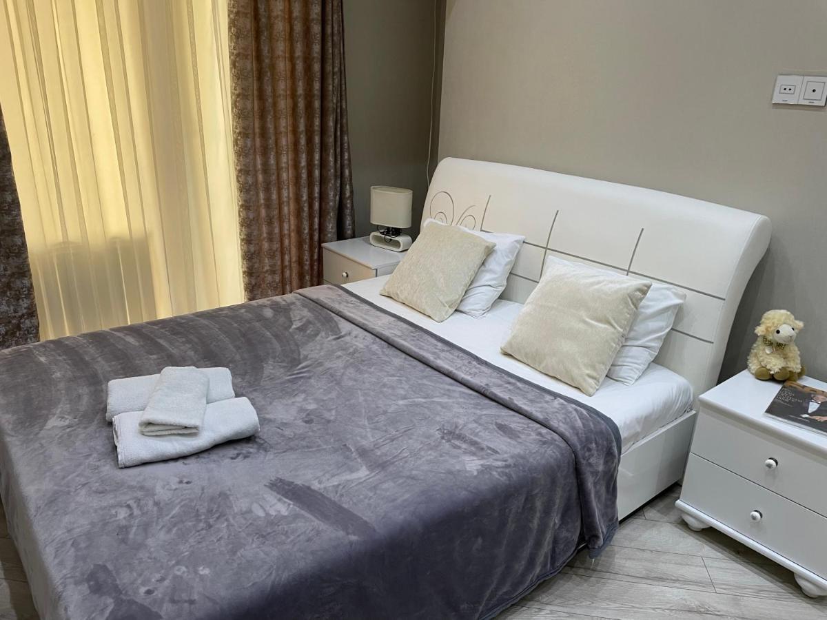 Luxe Azure Apartment Baku Bagian luar foto